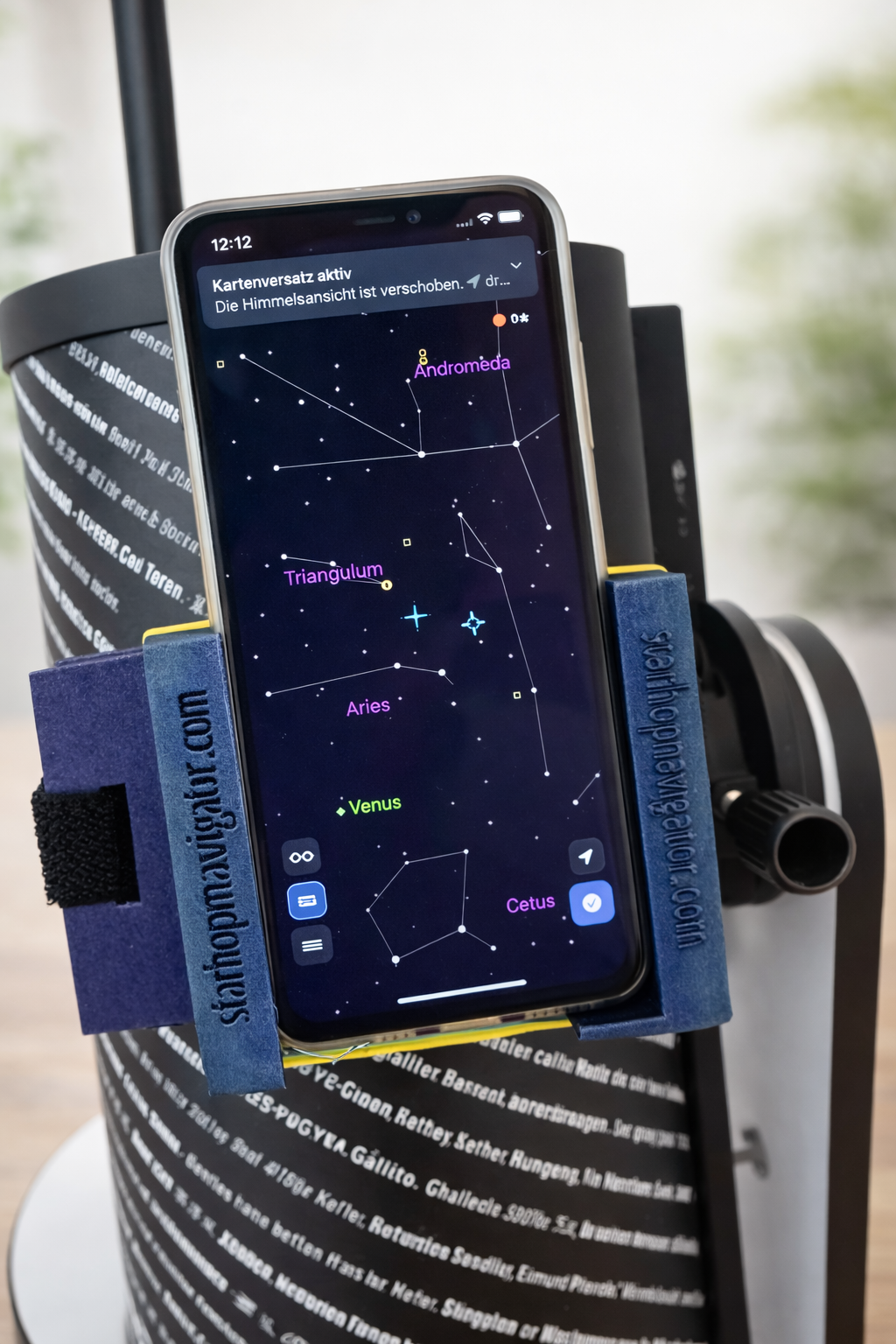 3D-gedruckte Halterung Nahaufnahme am Tisch-Dobson